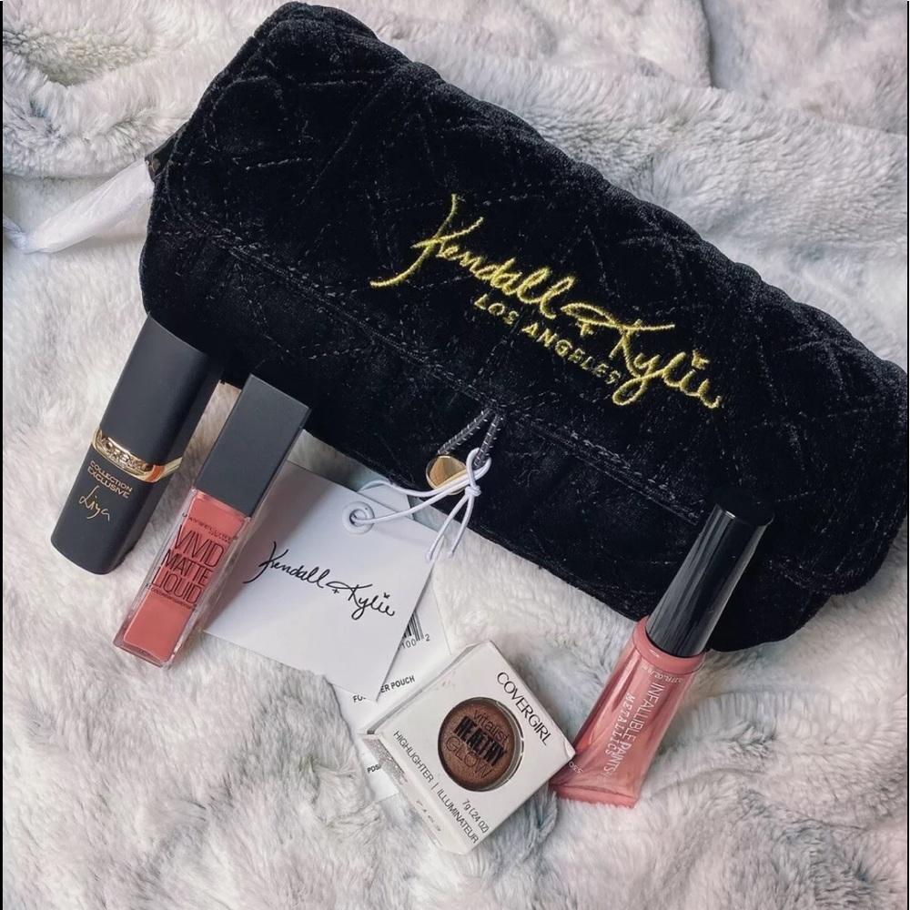 Kendall & Kylie Black Pouch Organizer & Makeup